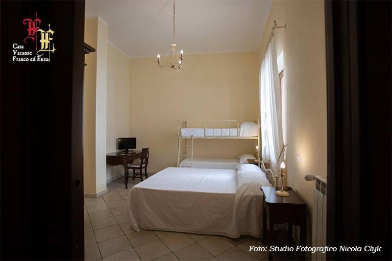 Casa Vacanze - Franco Ed Enza Bed & Breakfast San Gregorio Magno ภายนอก รูปภาพ